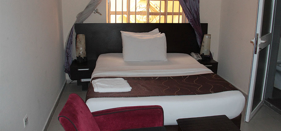 Standard Room Lakeem Suites
